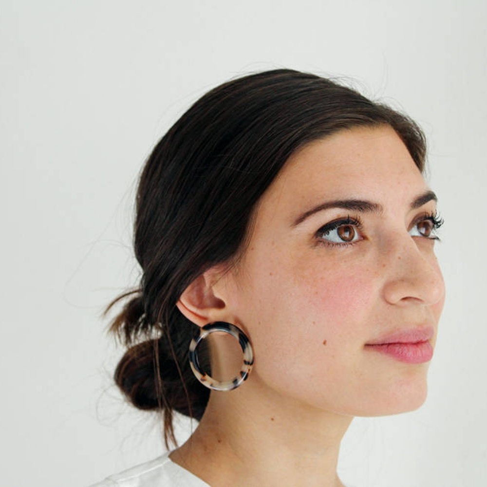 Machete Isla tortoise circle earrings